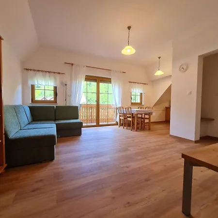 Karmen Apartment